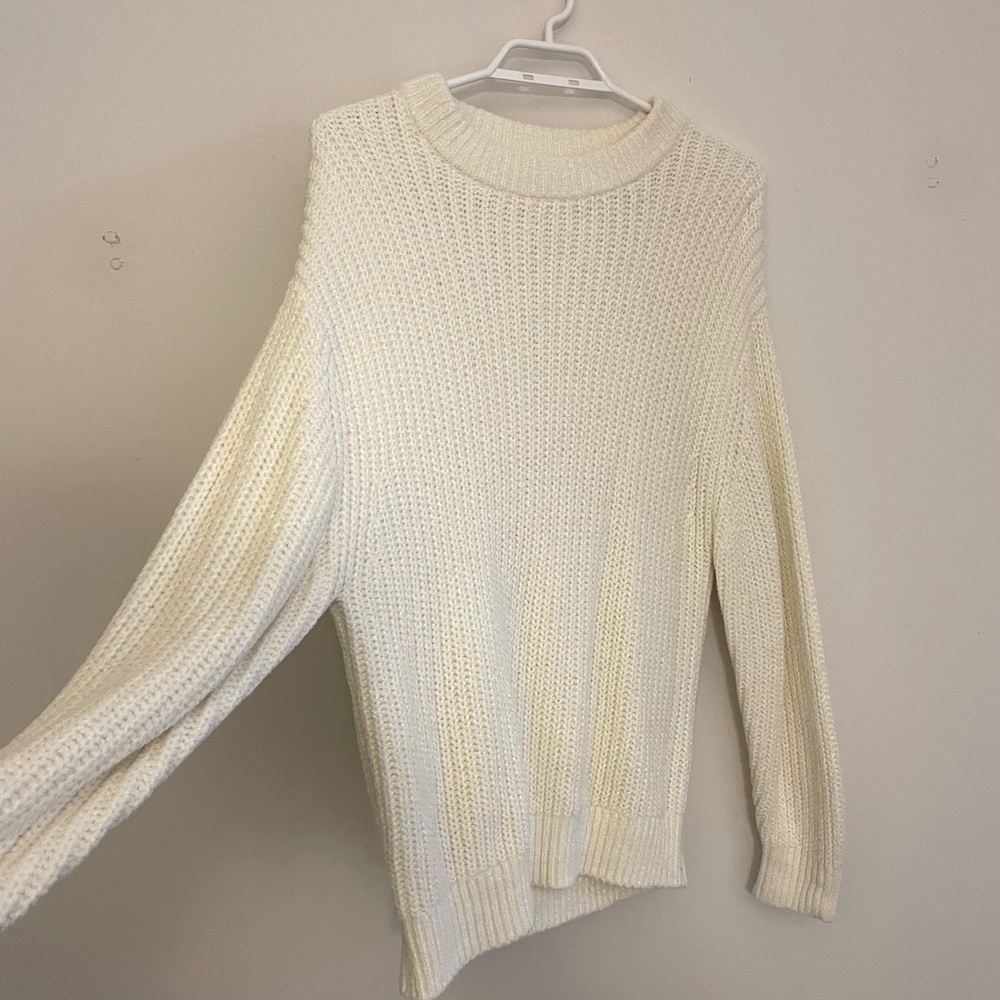 Wilfred Aritzia Cream White Sweater
